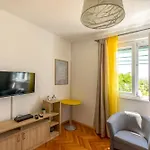 House Sahara
