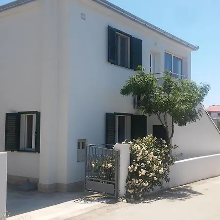 House Sahara
