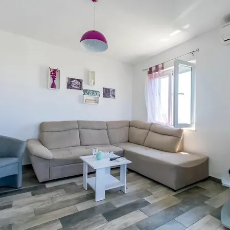 House Sahara * Rogoznica (Sibenik-Knin)