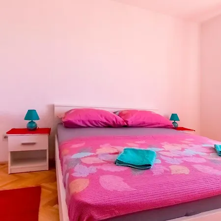 House Sahara